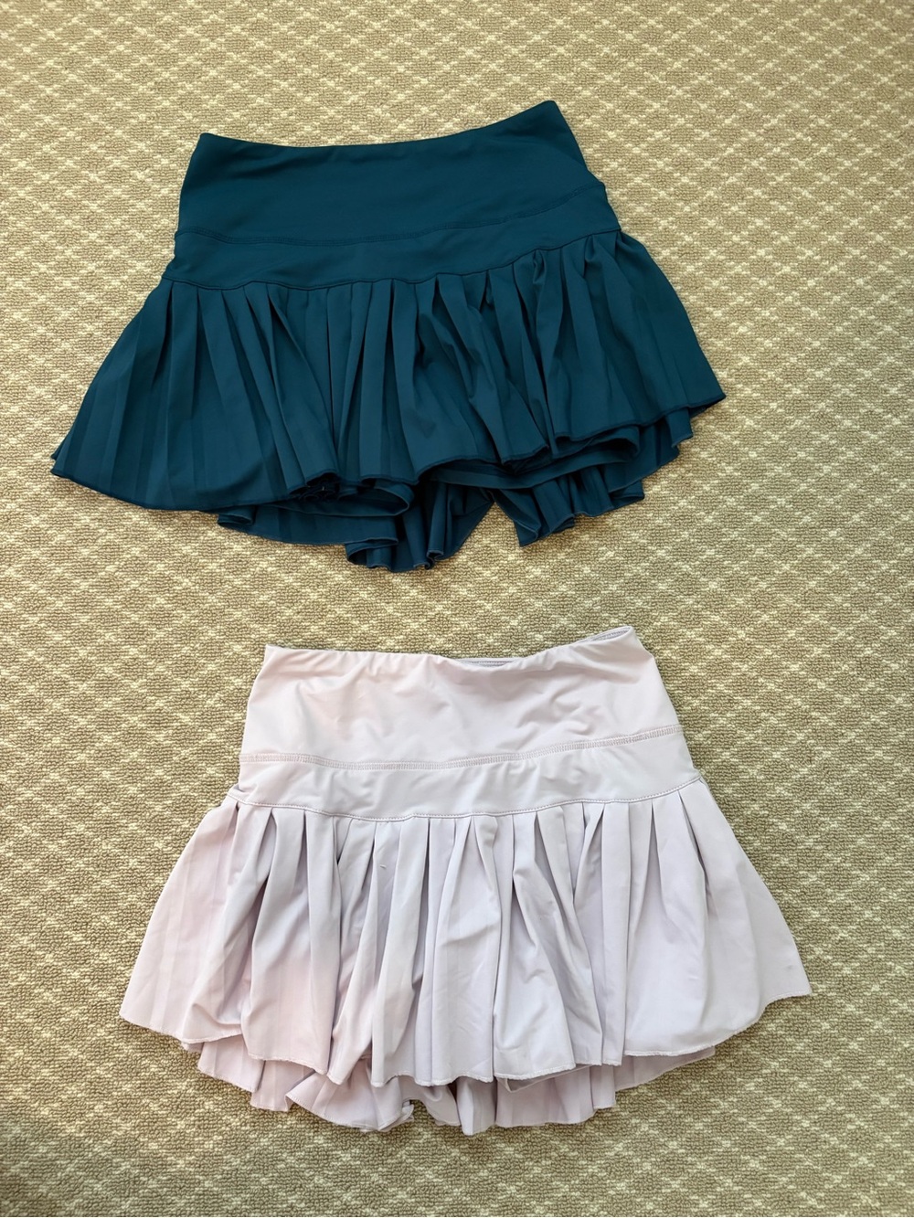 Gold Hinge Women’s Pleated Tennis Skirt Size S Pack of 2